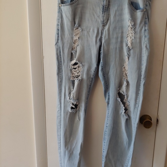 refuge Denim - Refuge boyfriend jeans.size 18